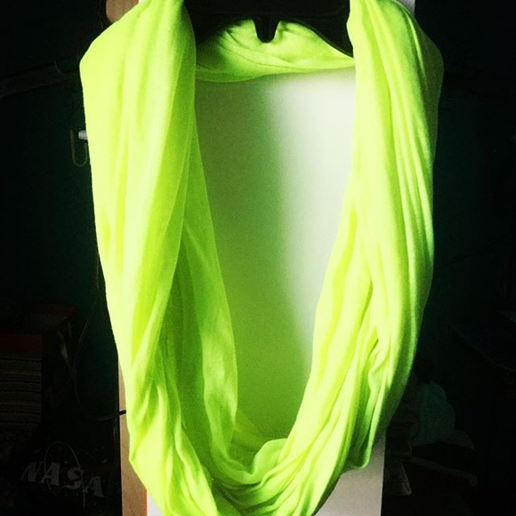 Infinity scarf - Picture 2 of 3